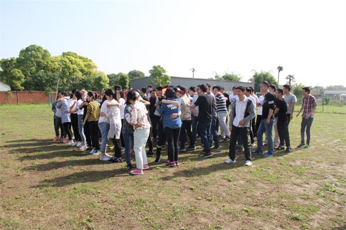 紫電因我而精彩 —紫電公司“5.4”青年員工拓展活動 紫電因我而精彩 —紫電公司“5.4”青年員工拓展活動