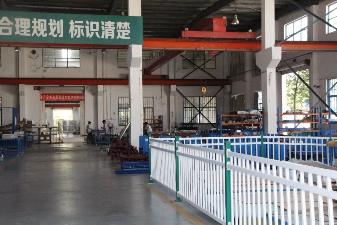 國(guó)網(wǎng)荊州供電公司王樂(lè)炎深入紫電公司調(diào)研指導(dǎo)工作 國(guó)網(wǎng)荊州供電公司王樂(lè)炎深入紫電公司調(diào)研指導(dǎo)工作