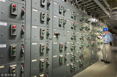 低壓開(kāi)關(guān)設(shè)備的正常停、送電操作流程